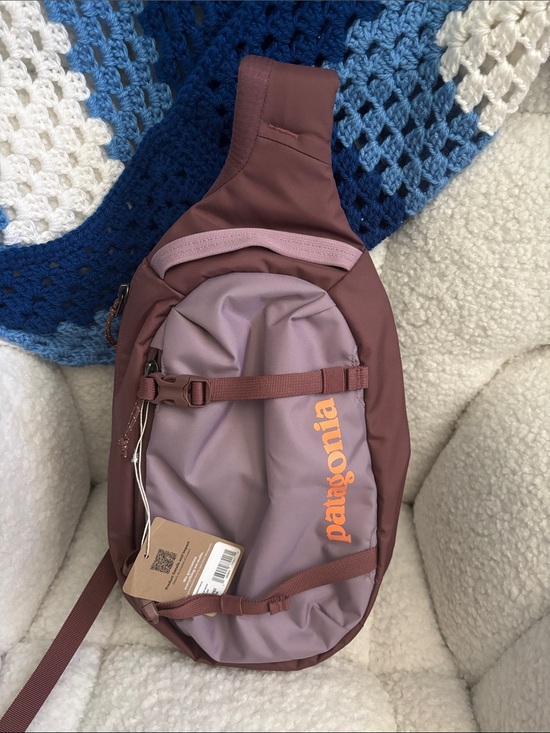 Patagonia Handbags - NWT Patagonia Sling Backpack in Dusty Rose and Mauve
